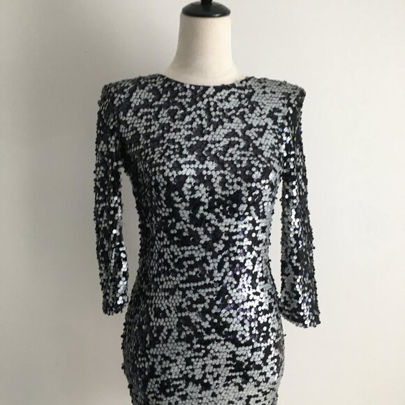 FRENCH CONNECTION Black White Sequined Structured Shoulder Long Sleeve Dress - Picture 6 of 10